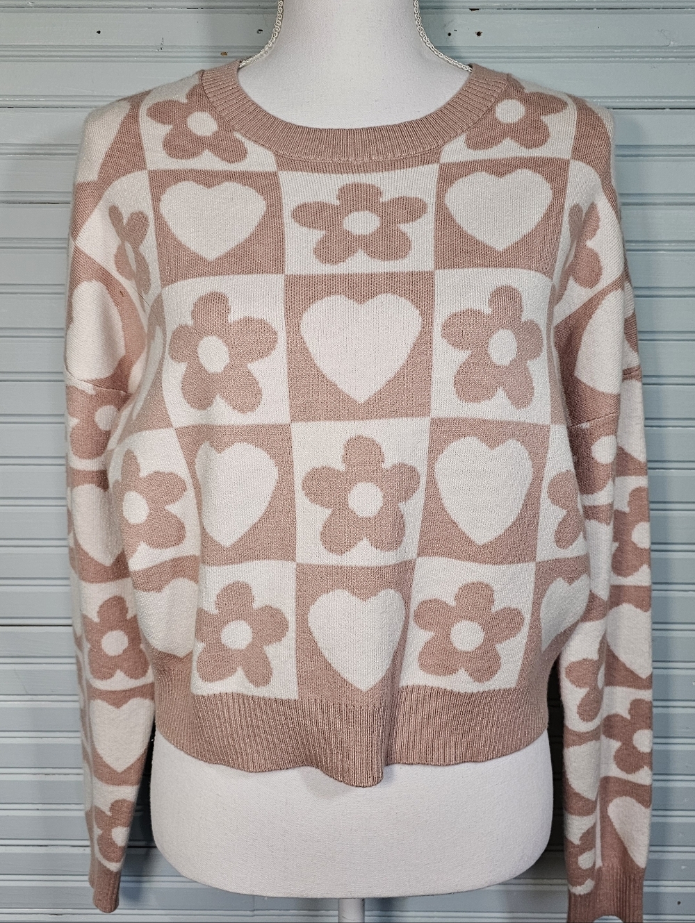 Debut Pink Cream Heart Daisy Print Lightweight Crewneck Sweater Women's Size S